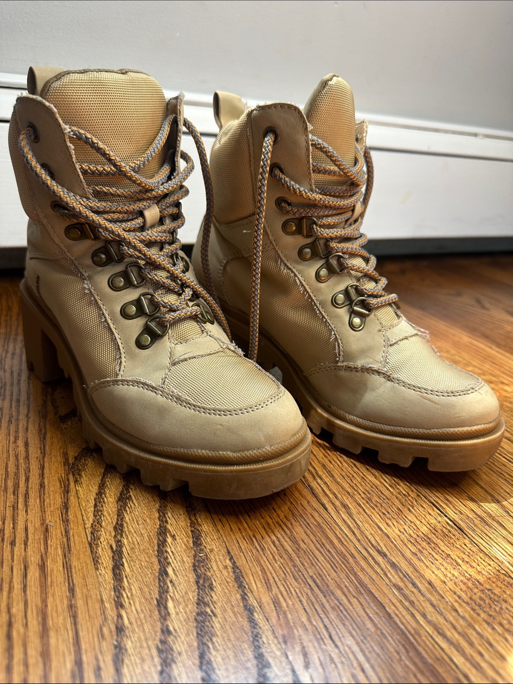 Shoe Dazzle Tan Lace-Up Chunky Utility Boots